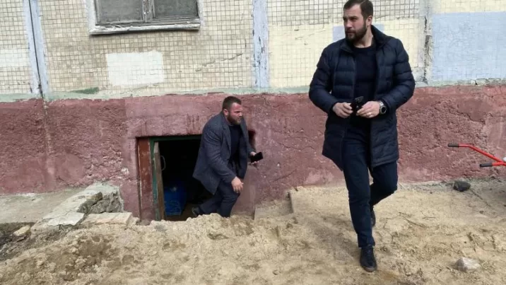 Чеховские коммунальщики решили проблему в подвале дома на Московской Новости Чехова 