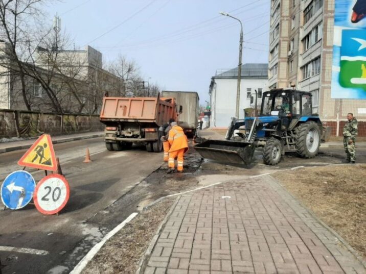 Более 400 дорожных ям ликвидировали в Чехове Новости Чехова 